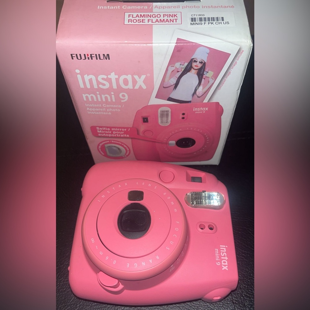 FUJIFILM INSTAX MINI 9 & one pack of film